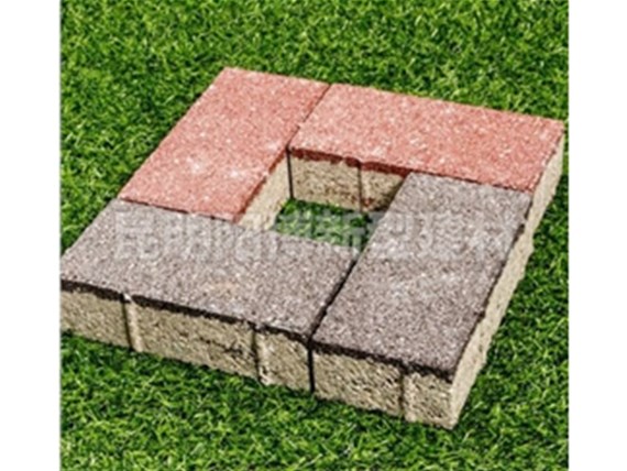 云南陽博水泥分享海綿城市建設(shè)中，透水磚的鋪設(shè)方法以及注意事項