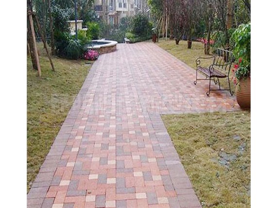 生態(tài)透水磚是否能有效防止道路積水問題？云南陽博水泥制品廠家分享