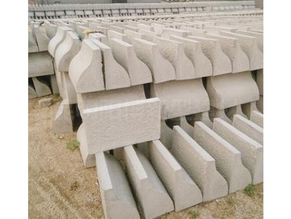云南混凝土路沿石的施工工藝需要注意哪些細(xì)節(jié)？