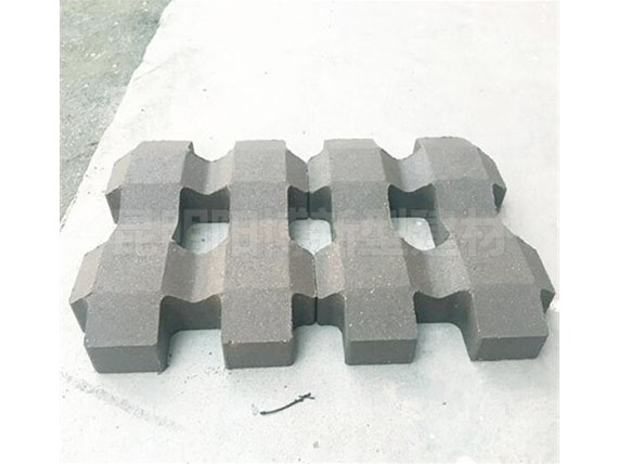 植草磚的養(yǎng)護(hù)要注意哪些事項(xiàng)？云南陽(yáng)博水泥分享